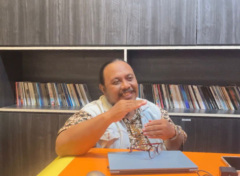 Merawat Asah, Asih, Asuh: Refleksi Dr. Sn. Indra Suherjanto di Hari Guru