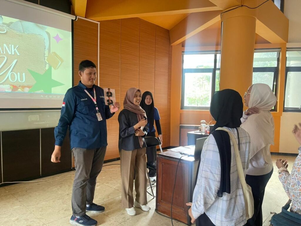 Mahasiswa FORMAPI Gelar Kelas Bahasa Isyarat, Ajak Publik Lebih Peduli pada Komunitas Tuli