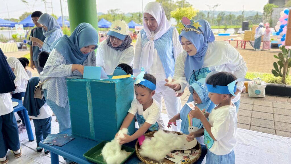Belajar Bersama Keluarga, KB-TK Islam Al Azhar 56 Malang Perkuat Pendidikan Karakter Anak