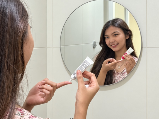 Rak Skincare Penuh, Apa Kulit Benar-Benar Membutuhkan Semuanya?